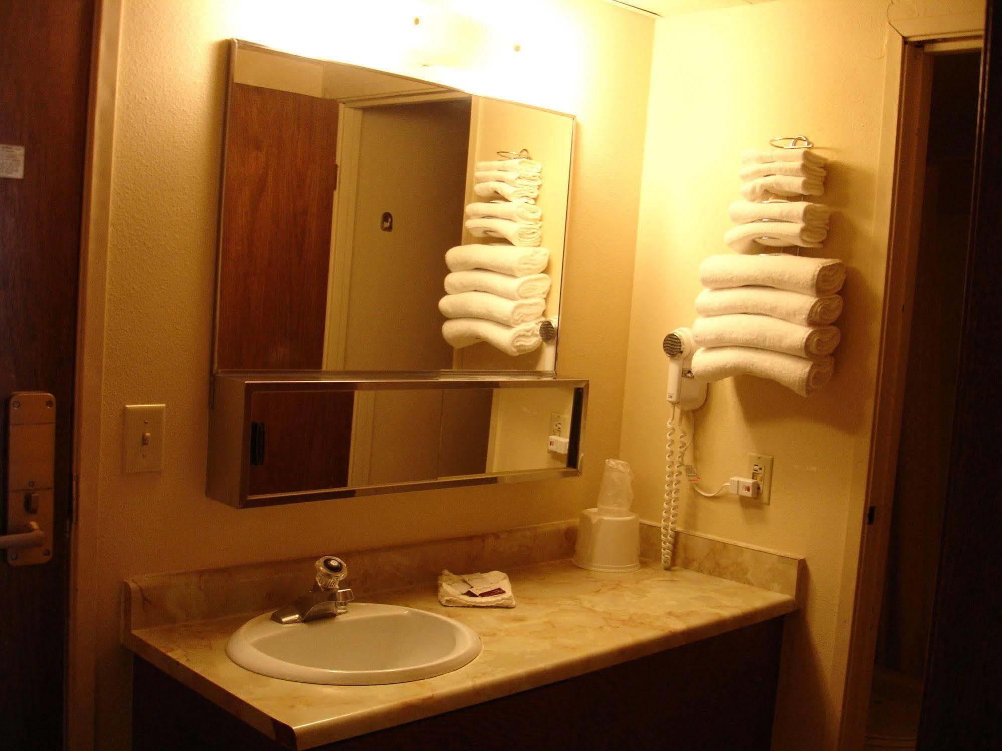 Budget Motel Дельта Экстерьер фото